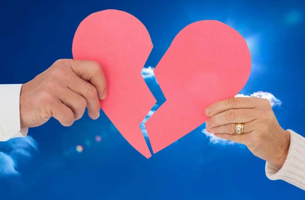 离婚起诉不交费可以再重新起诉吗？北京推荐离婚律师哪家好